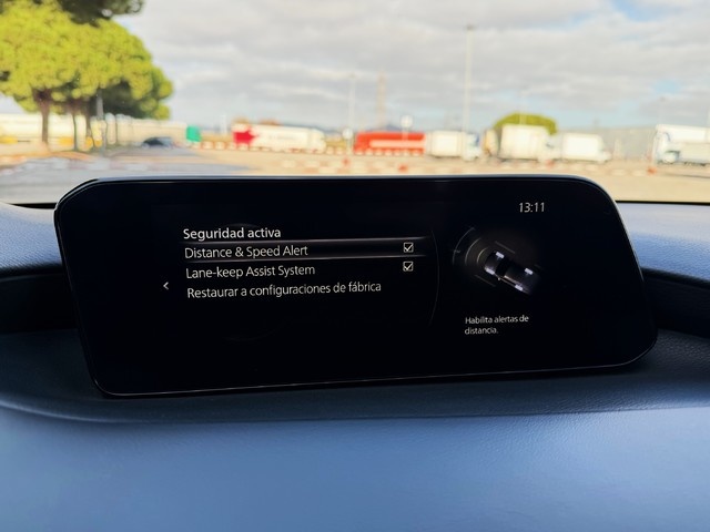 MazdaMazda 3 2.0 e-SKYACTIV-G Homura AT 89 kW (122 CV) Vehículo usado en Barcelona - 25