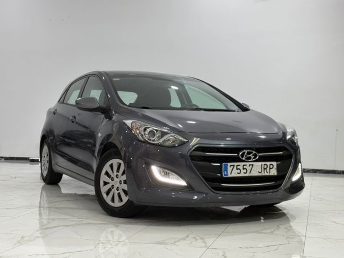 Hyundaii30 1.4 CRDI Klass 66 kW (90 CV) Vehículo usado en Barcelona - 3 Hyundaii30 1.4 CRDI Klass 66 kW (90 CV) Vehículo usado en Barcelona - 3
