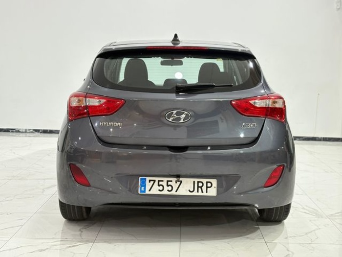 Hyundaii30 1.4 CRDI Klass 66 kW (90 CV) Vehículo usado en Barcelona - 5 Hyundaii30 1.4 CRDI Klass 66 kW (90 CV) Vehículo usado en Barcelona - 5