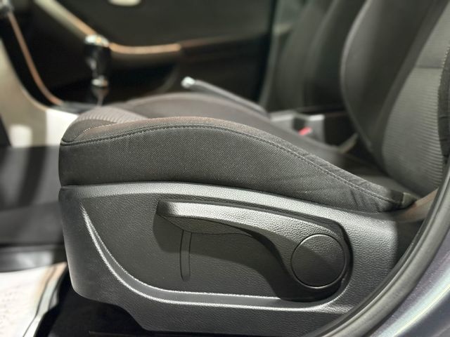 Hyundaii30 1.4 CRDI Klass 66 kW (90 CV) Vehículo usado en Barcelona - 11