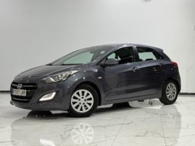Hyundai i30 1.4 CRDI Klass 66 kW (90 CV) Hyundai i30 1.4 CRDI Klass 66 kW (90 CV)