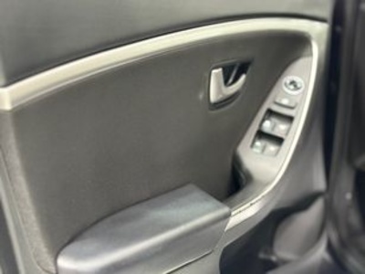 Hyundai i30 1.4 CRDI Klass 66 kW (90 CV) Hyundai i30 1.4 CRDI Klass 66 kW (90 CV)