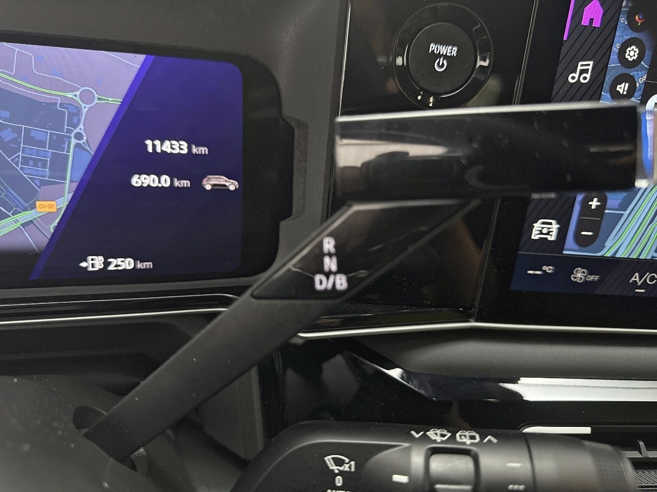 Renault 5 E-Tech Iconic Cinq Autonomía Confort 110 kW (150 CV) - 9