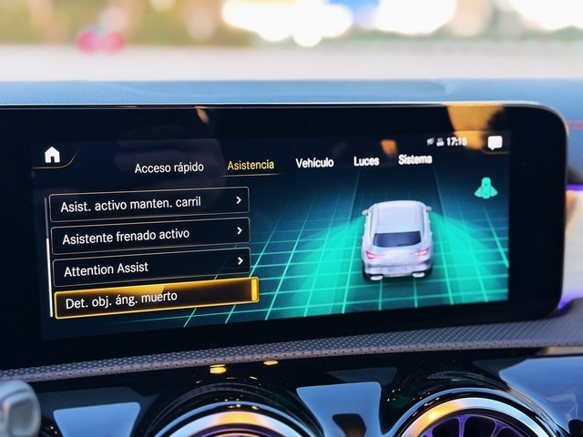 Mercedes-BenzCLA Shooting Brake 200 120 kW (163 CV) Vehículo usado en Barcelona - 28 Mercedes-BenzCLA Shooting Brake 200 120 kW (163 CV) Vehículo usado en Barcelona - 28