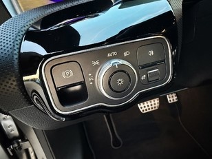 Mercedes-Benz CLA Shooting Brake 200 120 kW (163 CV)