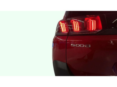 Peugeot 5008 PureTech 130 S&S Active Pack 96 kW (130 CV) Peugeot 5008 PureTech 130 S&S Active Pack 96 kW (130 CV)