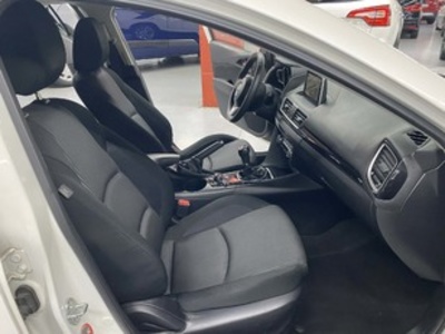 Mazda Mazda 3 1.5 GE MT Style Confort 74 kW (100 CV) Mazda Mazda 3 1.5 GE MT Style Confort 74 kW (100 CV)