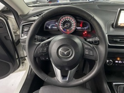 Mazda Mazda 3 1.5 GE MT Style Confort 74 kW (100 CV) Mazda Mazda 3 1.5 GE MT Style Confort 74 kW (100 CV)
