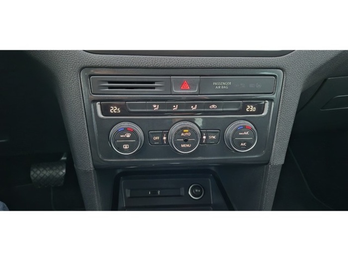 VolkswagenGolf Sportsvan Advance 1.5 TSI 96 kW (130 CV) DSG Vehículo usado en Barcelona - 22 VolkswagenGolf Sportsvan Advance 1.5 TSI 96 kW (130 CV) DSG Vehículo usado en Barcelona - 22