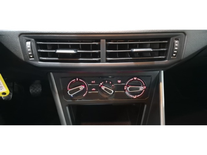 VolkswagenPolo Advance 1.0 TSI 70 kW (95 CV) Vehículo usado en Barcelona - 20 VolkswagenPolo Advance 1.0 TSI 70 kW (95 CV) Vehículo usado en Barcelona - 20