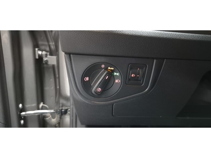 VolkswagenPolo Advance 1.0 TSI 70 kW (95 CV) Vehículo usado en Barcelona - 23 VolkswagenPolo Advance 1.0 TSI 70 kW (95 CV) Vehículo usado en Barcelona - 23