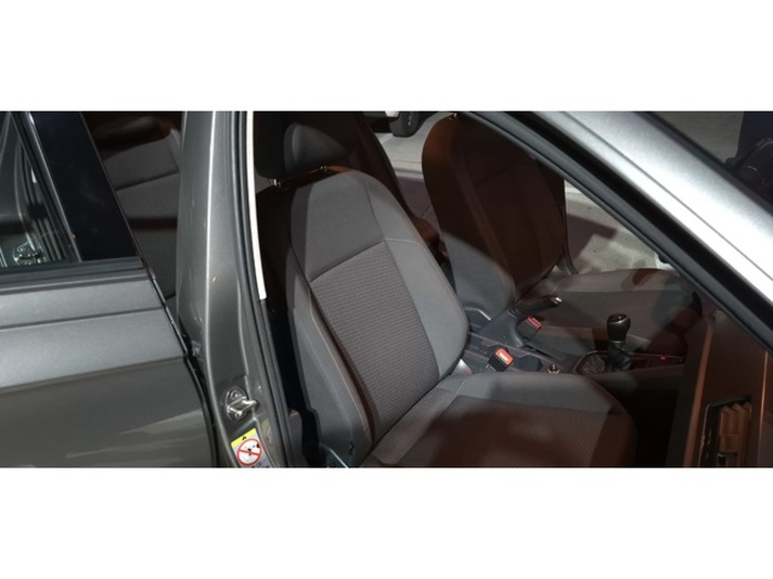 VolkswagenPolo Advance 1.0 TSI 70 kW (95 CV) Vehículo usado en Barcelona - 28 VolkswagenPolo Advance 1.0 TSI 70 kW (95 CV) Vehículo usado en Barcelona - 28