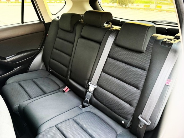 MazdaCX-5 2.2 DE Style+Navi 2WD 110 kW (150 CV) Vehículo usado en Barcelona - 10 MazdaCX-5 2.2 DE Style+Navi 2WD 110 kW (150 CV) Vehículo usado en Barcelona - 10