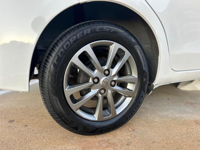 ToyotaYaris 1.0 Active 51 kW (69 CV) Vehículo usado en Barcelona - 15 ToyotaYaris 1.0 Active 51 kW (69 CV) Vehículo usado en Barcelona - 15