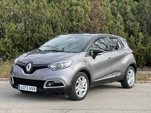 RenaultCaptur Life Energy TCe 66 kW (90 CV) Vehículo usado en Barcelona - 1 RenaultCaptur Life Energy TCe 66 kW (90 CV) Vehículo usado en Barcelona - 1