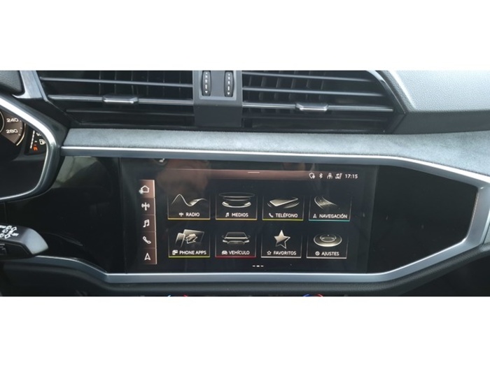 AudiQ3 Sportback 40 TDI quattro 147 kW (200 CV) S tronic Vehículo usado en Barcelona - 26 AudiQ3 Sportback 40 TDI quattro 147 kW (200 CV) S tronic Vehículo usado en Barcelona - 26