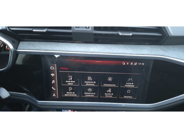 AudiQ3 Sportback 40 TDI quattro 147 kW (200 CV) S tronic Vehículo usado en Barcelona - 31 AudiQ3 Sportback 40 TDI quattro 147 kW (200 CV) S tronic Vehículo usado en Barcelona - 31