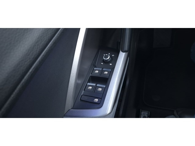 AudiQ3 Sportback 40 TDI quattro 147 kW (200 CV) S tronic Vehículo usado en Barcelona - 44