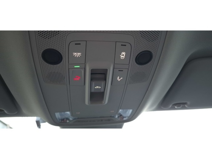 AudiQ3 Sportback 40 TDI quattro 147 kW (200 CV) S tronic Vehículo usado en Barcelona - 45 AudiQ3 Sportback 40 TDI quattro 147 kW (200 CV) S tronic Vehículo usado en Barcelona - 45