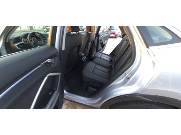 AudiQ3 Sportback 40 TDI quattro 147 kW (200 CV) S tronic Vehículo usado en Barcelona - 50 AudiQ3 Sportback 40 TDI quattro 147 kW (200 CV) S tronic Vehículo usado en Barcelona - 50