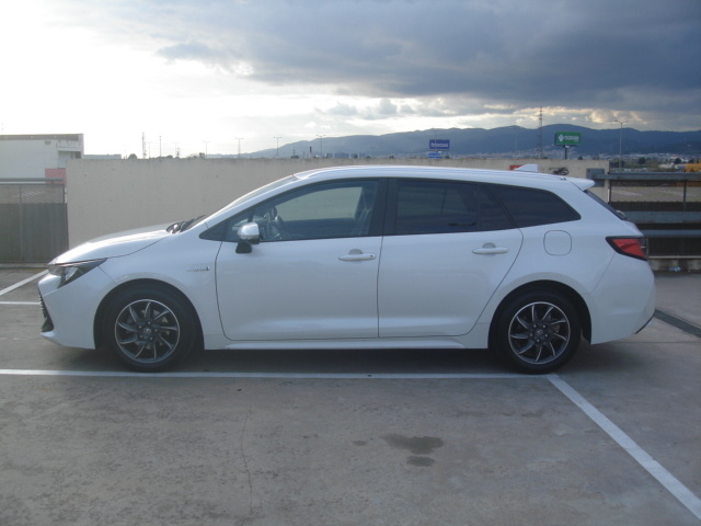 ToyotaCorolla Touring Sports 125H Feel! E-CVT 90 kW (122 CV) Vehículo usado en Barcelona - 3 ToyotaCorolla Touring Sports 125H Feel! E-CVT 90 kW (122 CV) Vehículo usado en Barcelona - 3