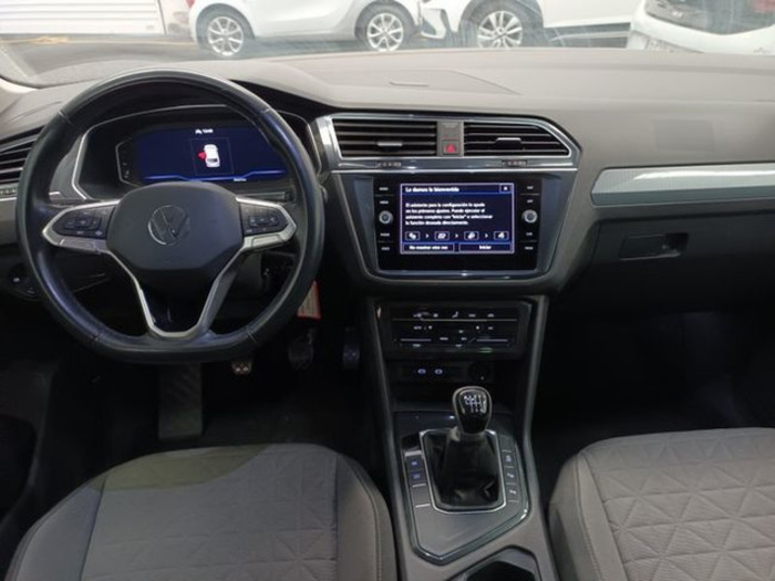 Volkswagen Tiguan Connect 1.5 TSI 96 kW (130 CV) Vehículo usado en Las Palmas - 6 Volkswagen Tiguan Connect 1.5 TSI 96 kW (130 CV) Vehículo usado en Las Palmas - 6