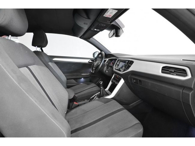 Volkswagen T-Roc Cabrio Connect 1.0 TSI 81 kW (110 CV) Vehículo usado en Las Palmas - 6