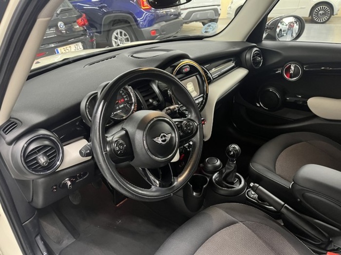 MINIMINI 5 Puertas Cooper 100 kW (136 CV) Vehículo usado en Barcelona - 8 MINIMINI 5 Puertas Cooper 100 kW (136 CV) Vehículo usado en Barcelona - 8