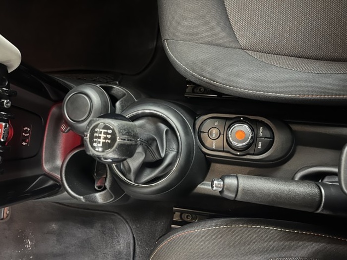 MINIMINI 5 Puertas Cooper 100 kW (136 CV) Vehículo usado en Barcelona - 16 MINIMINI 5 Puertas Cooper 100 kW (136 CV) Vehículo usado en Barcelona - 16