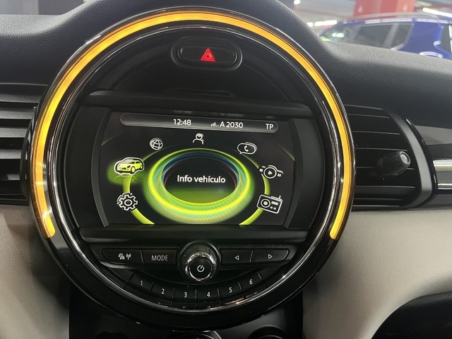 MINIMINI 5 Puertas Cooper 100 kW (136 CV) Vehículo usado en Barcelona - 17