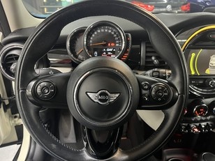 MINI MINI 5 Puertas Cooper 100 kW (136 CV) MINI MINI 5 Puertas Cooper 100 kW (136 CV)