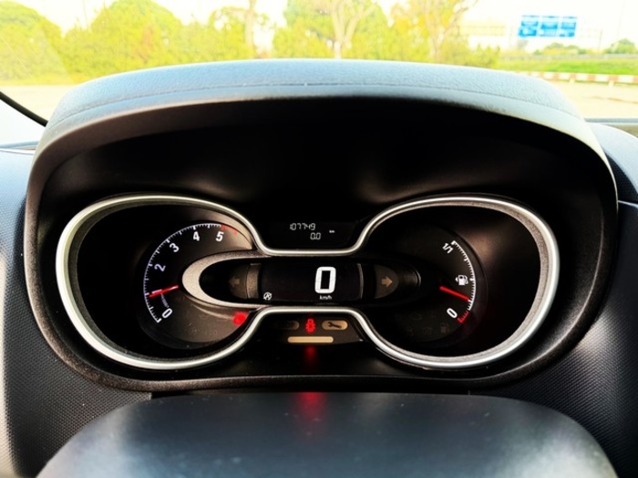 OpelVivaro Combi 1.6 CDTI 29 L2 92 kW (125 CV) Vehículo usado en Barcelona - 17 OpelVivaro Combi 1.6 CDTI 29 L2 92 kW (125 CV) Vehículo usado en Barcelona - 17