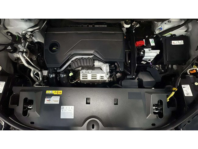 Peugeot5008 Hybrid 1.2 Allure eDCS6 100 kW (136 CV) Vehículo usado en Barcelona - 21 Peugeot5008 Hybrid 1.2 Allure eDCS6 100 kW (136 CV) Vehículo usado en Barcelona - 21