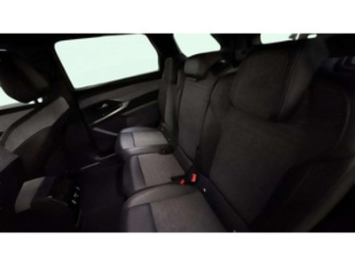 Peugeot 5008 Hybrid 1.2 Allure eDCS6 100 kW (136 CV) Peugeot 5008 Hybrid 1.2 Allure eDCS6 100 kW (136 CV)