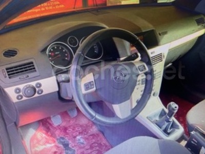 Opel Astra GTC 1.6 16v Energy 85 kW (115 CV) Opel Astra GTC 1.6 16v Energy 85 kW (115 CV)