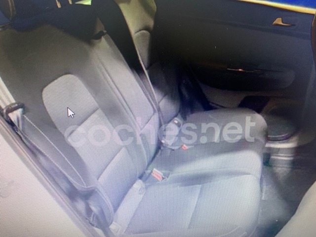 KiaSportage 1.6 GDi Drive Plus 4x2 97 kW (132 CV) Vehículo usado en Barcelona - 9