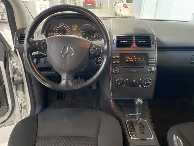 Mercedes-BenzClase A 170 Elegance 85 kW (116 CV) Vehículo usado en Barcelona - 11