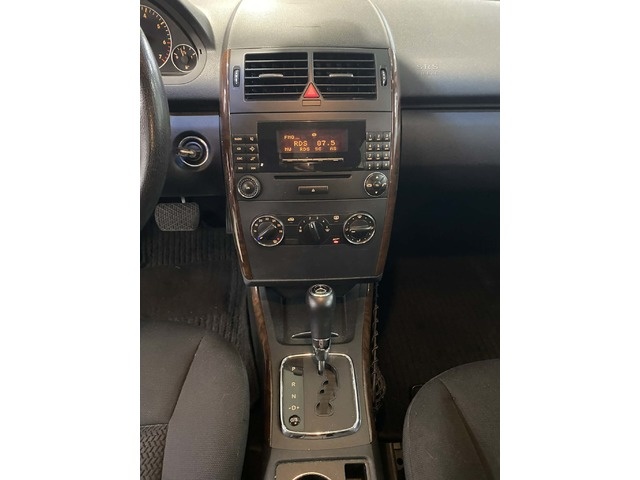 Mercedes-BenzClase A 170 Elegance 85 kW (116 CV) Vehículo usado en Barcelona - 13