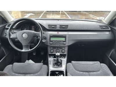 Volkswagen Passat Variant 2.0 TDI DPF Bluemotion 81 kW (110 CV) Volkswagen Passat Variant 2.0 TDI DPF Bluemotion 81 kW (110 CV)