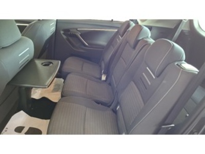 Toyota Verso 130 Advance 97 kW (132 CV) Toyota Verso 130 Advance 97 kW (132 CV)