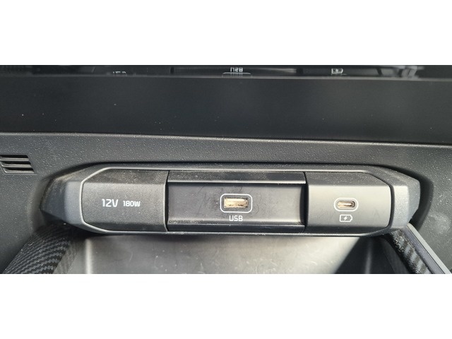 KiaNiro 1.6 GDi HEV Híbrido Drive 104 kW (141 CV) Vehículo usado en Barcelona - 26