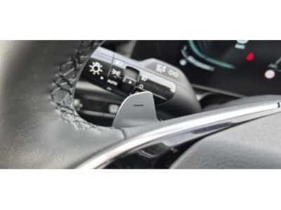 Kia Niro 1.6 GDi HEV Híbrido Drive 104 kW (141 CV) Kia Niro 1.6 GDi HEV Híbrido Drive 104 kW (141 CV)