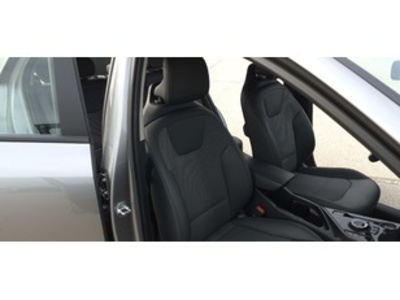 Kia Niro 1.6 GDi HEV Híbrido Drive 104 kW (141 CV) Kia Niro 1.6 GDi HEV Híbrido Drive 104 kW (141 CV)