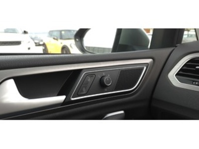 Volkswagen Golf Sportsvan Advance 1.6 TDI BMT 81 kW (110 CV) DSG Volkswagen Golf Sportsvan Advance 1.6 TDI BMT 81 kW (110 CV) DSG