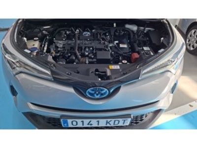 Toyota C-HR 1.8 125H Advance 90 kW (122 CV) Toyota C-HR 1.8 125H Advance 90 kW (122 CV)