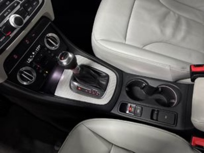 Audi Q3 Ambiente 2.0 TDI quattro 130 kW (177 CV) S tronic Audi Q3 Ambiente 2.0 TDI quattro 130 kW (177 CV) S tronic