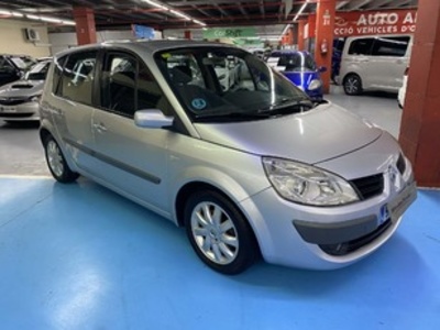 Renault Scenic Dynamique 1.6 82 kW (110 CV) Renault Scenic Dynamique 1.6 82 kW (110 CV)