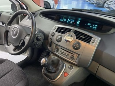 Renault Scenic Dynamique 1.6 82 kW (110 CV) Renault Scenic Dynamique 1.6 82 kW (110 CV)