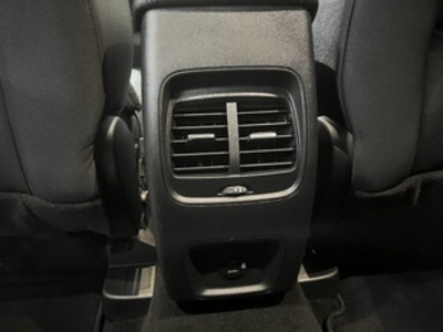 Ford Kuga 2.0 EcoBlue MHEV ST-Line 110 kW (150 CV) Ford Kuga 2.0 EcoBlue MHEV ST-Line 110 kW (150 CV)