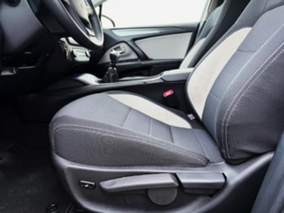 Toyota Avensis 140 Advance 108 kW (147 CV) Toyota Avensis 140 Advance 108 kW (147 CV)